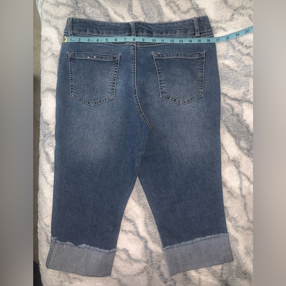 Women’s Jean Capris - Picture 2 of 3
